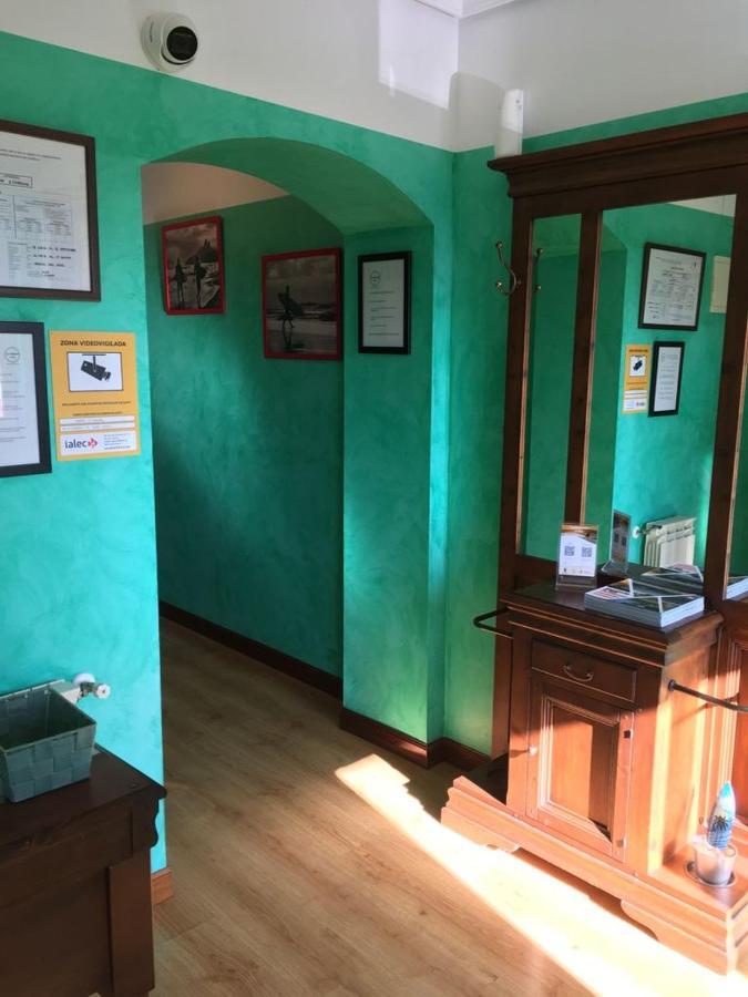 Hostal La Concha Сомо Екстериор снимка