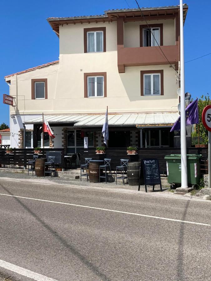 Hostal La Concha Сомо Екстериор снимка