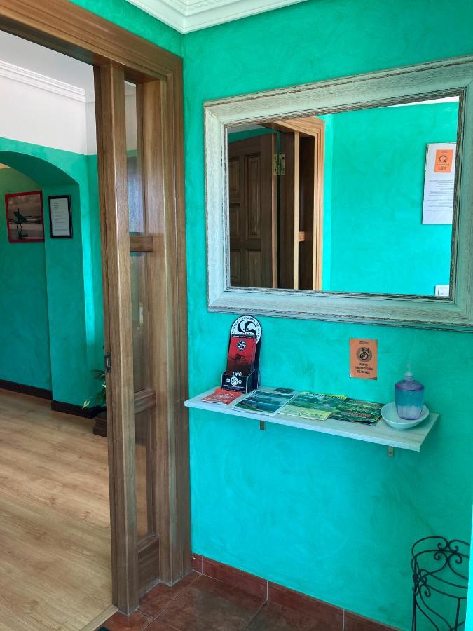 Hostal La Concha Сомо Екстериор снимка