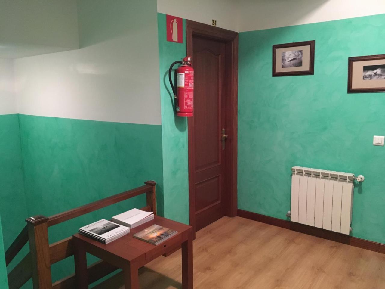 Hostal La Concha Сомо Екстериор снимка